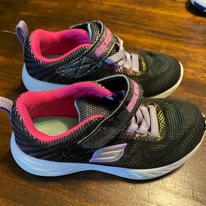 Little girls SKECHERS Velcro strap tennis shoe size 11